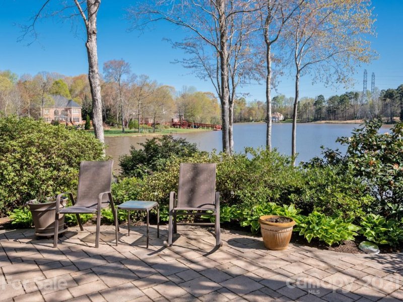 Property image 4 at 8118 Lake Providence Drive, Matthews, NC 28104