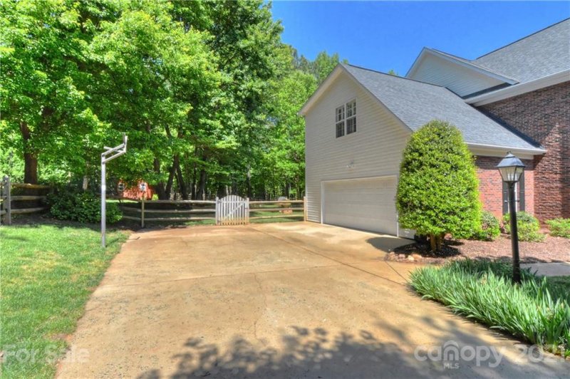 Property image 4 at 205 Alderney Court, Waxhaw, NC 28173