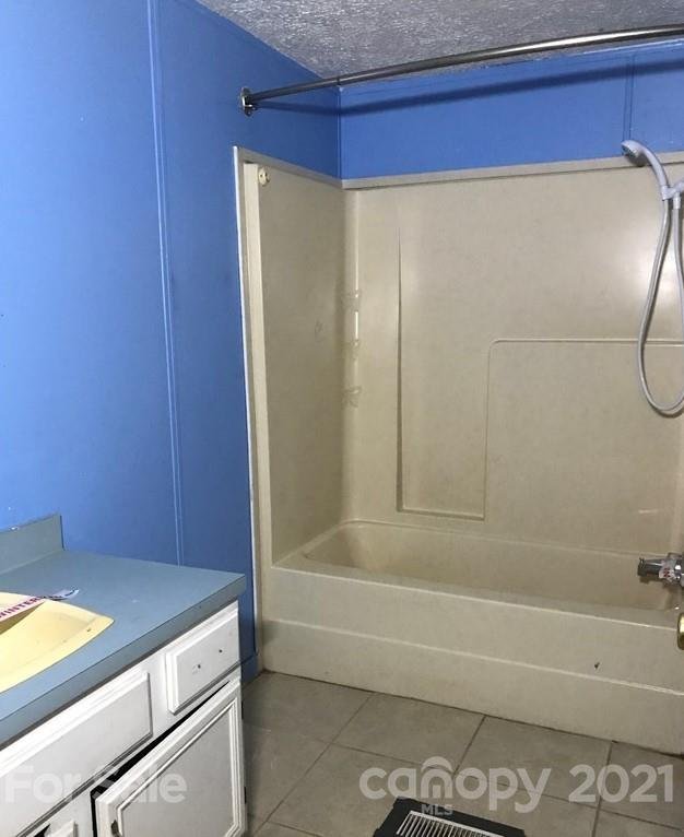 Property image 2 at 2858 Burnt Leaf Lane, Newton, NC 28658