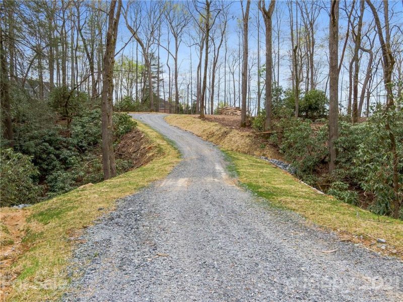 Property image 5 at 116 Cape Martin Circle, Hendersonville, NC 28791