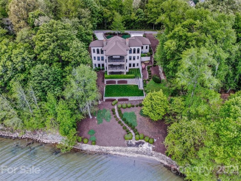 296 Windemere Isle Road