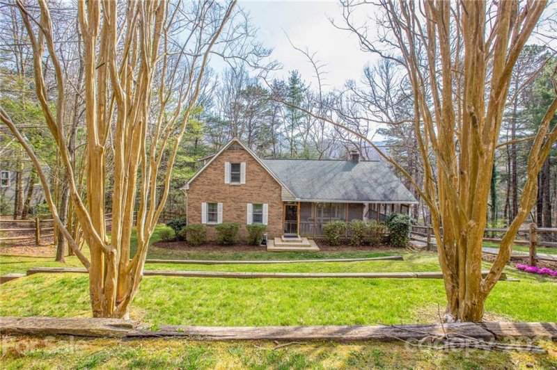 Property image 2 at 233 Woodland Court, Black Mountain, NC 28711