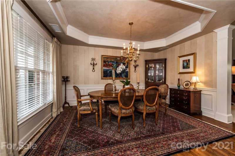 Property image 4 at 210 Robinlynn Road, Matthews, NC 28105