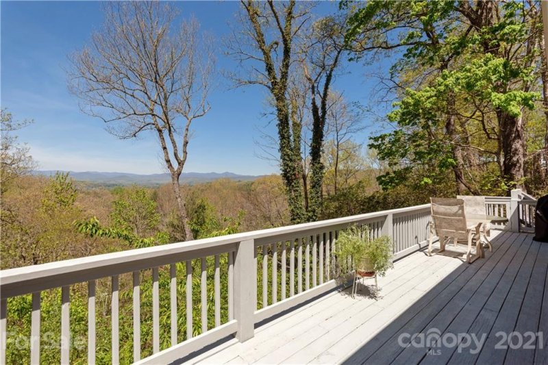 Property image 2 at 5561 Spring Road, Hendersonville, NC 28739