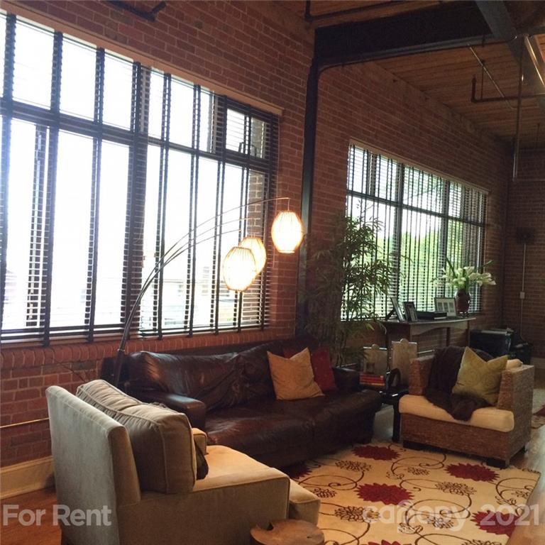 Property image 2 at 310 Arlington Avenue, Charlotte, NC 28203