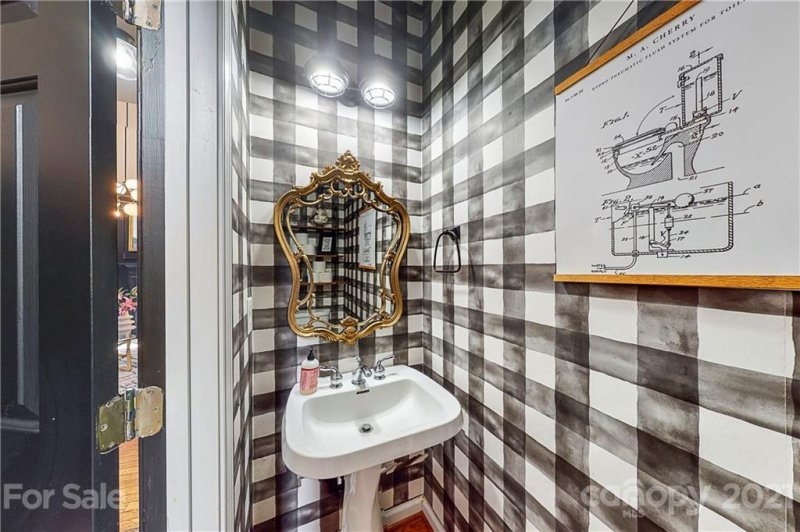 Property image 5 at 2145 Pineapple Court, Matthews, NC 28105