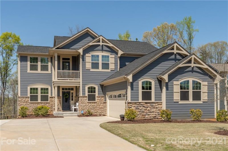 557 Sandbar Point