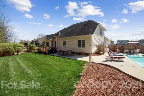 Property image 3 at 116 Daniel Efird Drive, Mount Holly, NC 28120