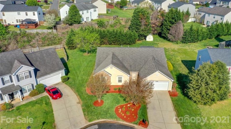 Property image 4 at 9709 Avensong Crossing Drive, Charlotte, NC 28215