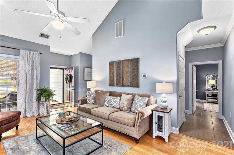 Property image 5 at 896 West Pointe Drive, Asheville, NC 28806