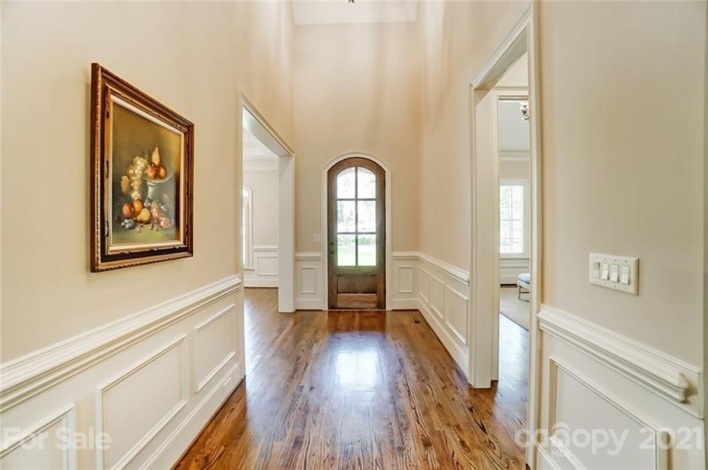 Property image 2 at 9006 Caliterra Drive, Matthews, NC 28104