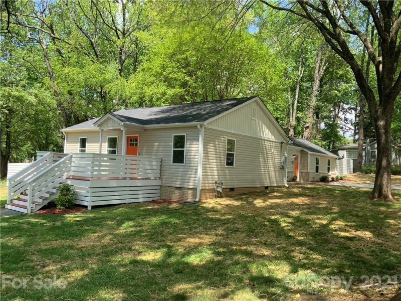 Property image 3 at 4123 Rutgers Avenue, Charlotte, NC 28206