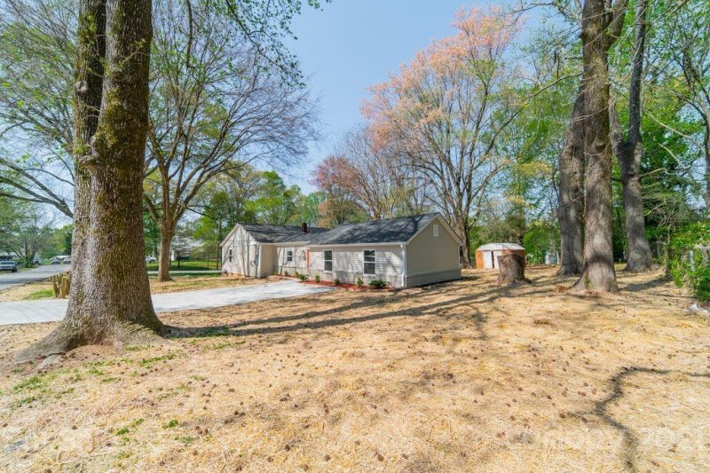 Property image 4 at 4123 Rutgers Avenue, Charlotte, NC 28206