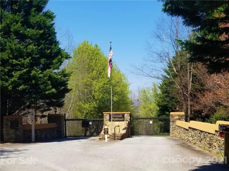 Property image 4 at 582 Cascades Parkway, Nebo, NC 28761