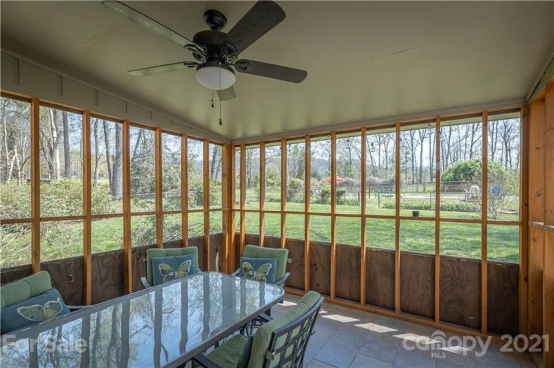 Property image 3 at 2975 Woodstream Drive, Valdese, NC 28690