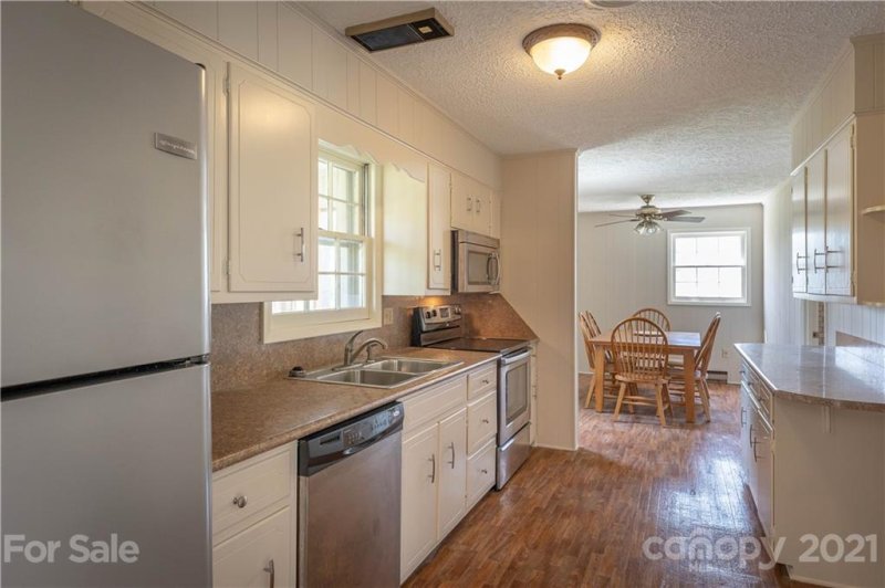 Property image 5 at 2975 Woodstream Drive, Valdese, NC 28690