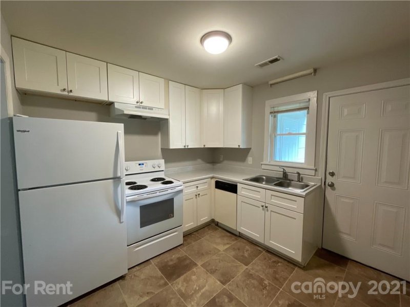 Property image 3 at 4201 Rutgers Avenue, Charlotte, NC 28206