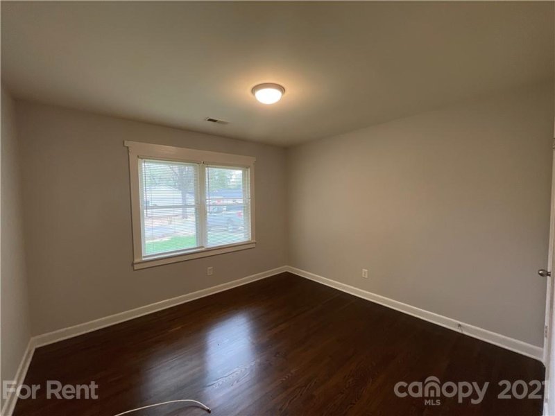 Property image 4 at 4201 Rutgers Avenue, Charlotte, NC 28206