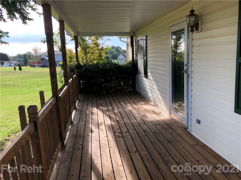 Property image 4 at 902 Lyndsey Brook Court, Lincolnton, NC 28092