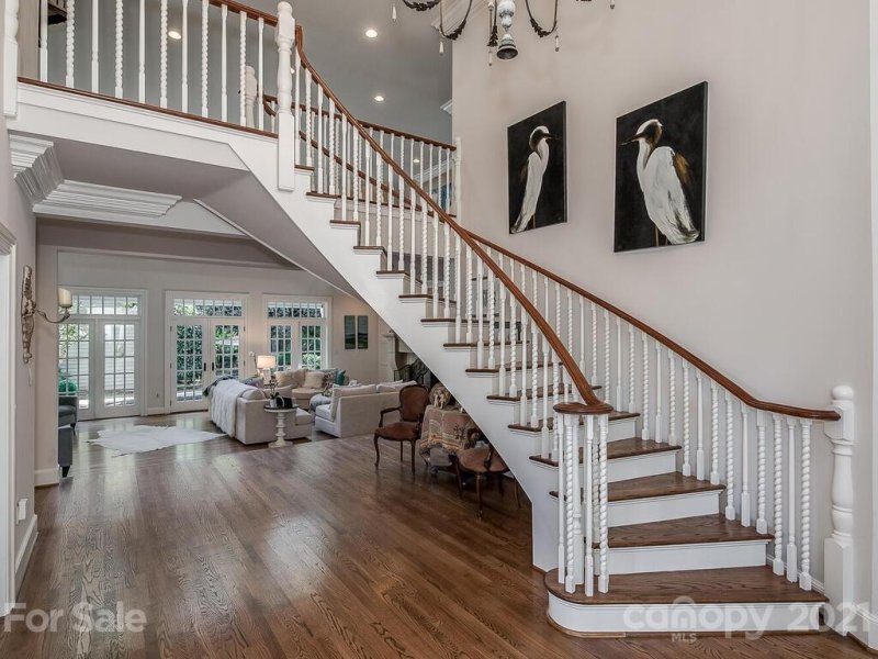 Property image 5 at 8226 Fairview Road, Charlotte, NC 28226