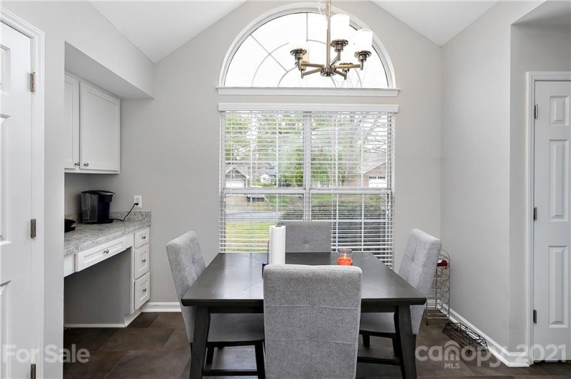 Property image 4 at 6830 Oldecastle Court, Charlotte, NC 28277