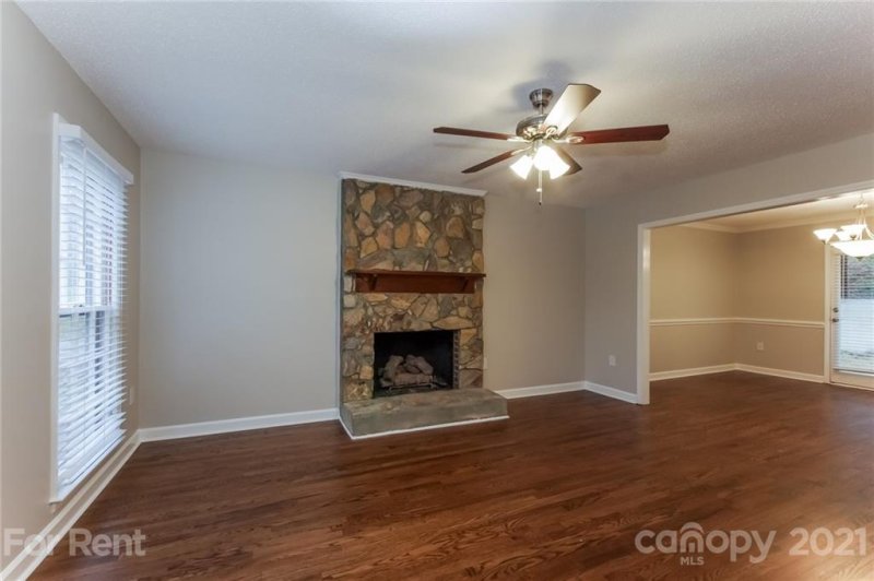 Property image 3 at 8233 Charles Crawford Drive, Charlotte, NC 28269