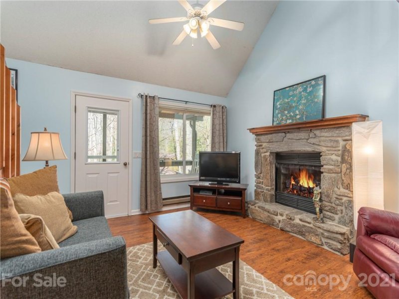 Property image 3 at 21 Susan Drive, Maggie Valley, NC 28751