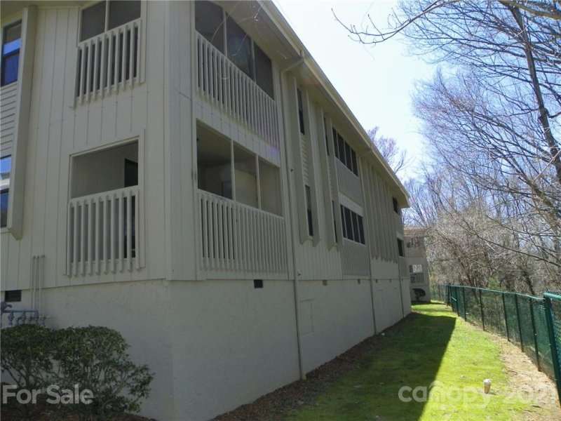 Property image 5 at 1705 Abbey Circle, Asheville, NC 28805