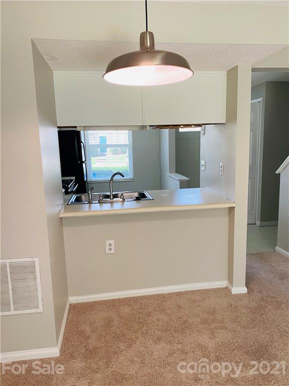 Property image 4 at 9624 Vinca Circle, Charlotte, NC 28213