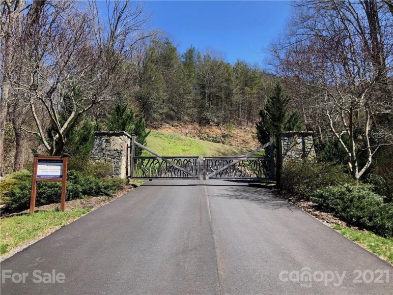 Property image 3 at 99999 Sunset Falls Drive, Clyde, NC 28721