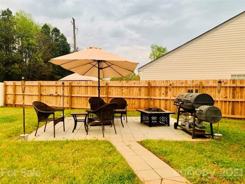 Property image 3 at 5008 Cello Court, Charlotte, NC 28215