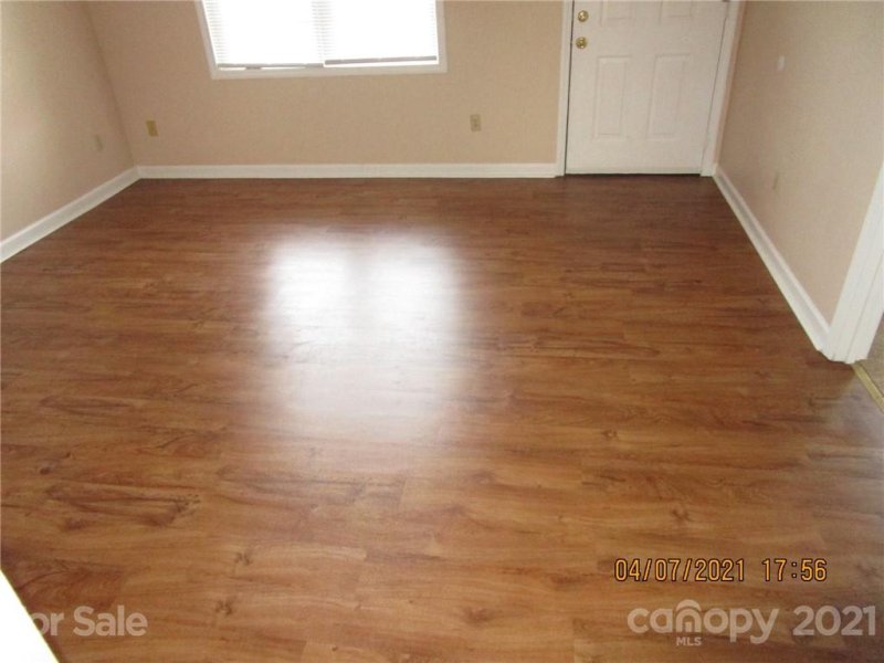 Property image 4 at 108 24th Street, Hickory, NC 28602