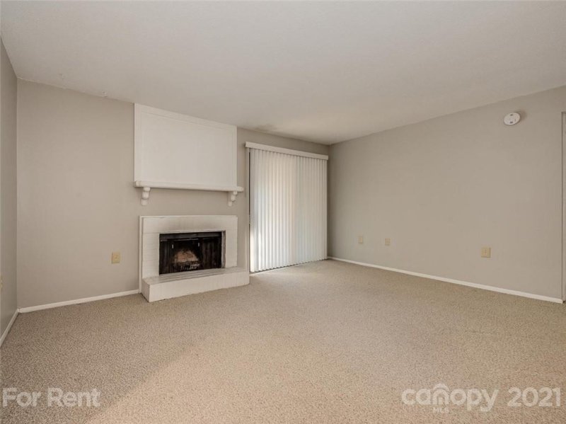 Property image 5 at 5024 Sardis Road, Charlotte, NC 28270