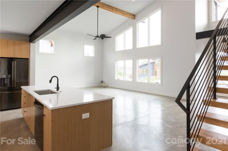 Property image 3 at 84 Malvern Walk, Asheville, NC 28806