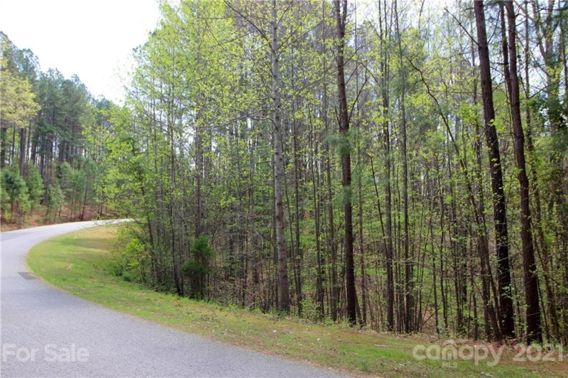 Property image 4 at 190 Windingwood Drive, Statesville, NC 28677