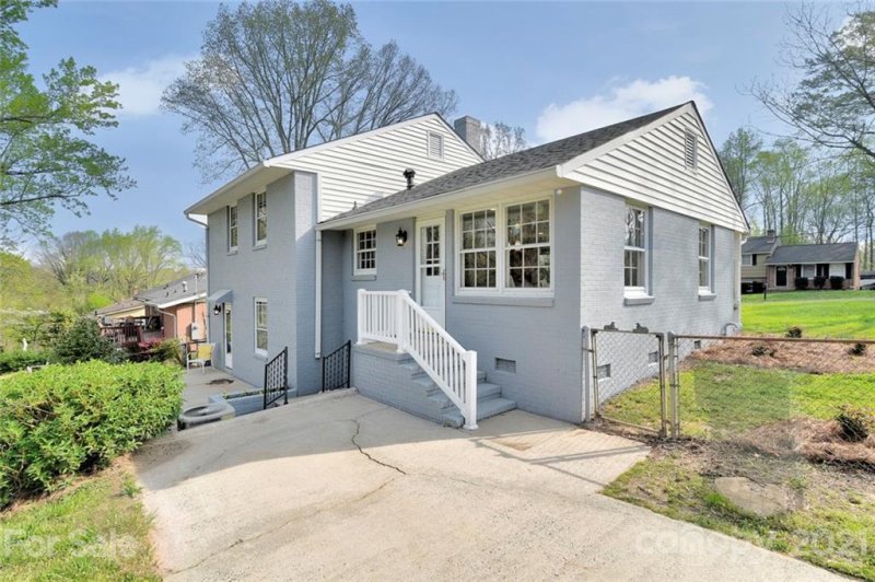 Property image 4 at 1945 Elmwood Drive, Gastonia, NC 28054