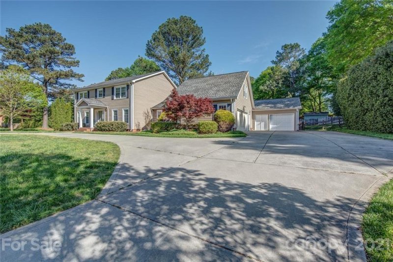 Property image 2 at 1200 Heatherloch Drive, Gastonia, NC 28054