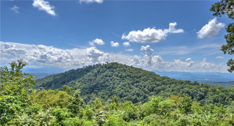 Property image 3 at 99999 Versant Drive, Asheville, NC 28804