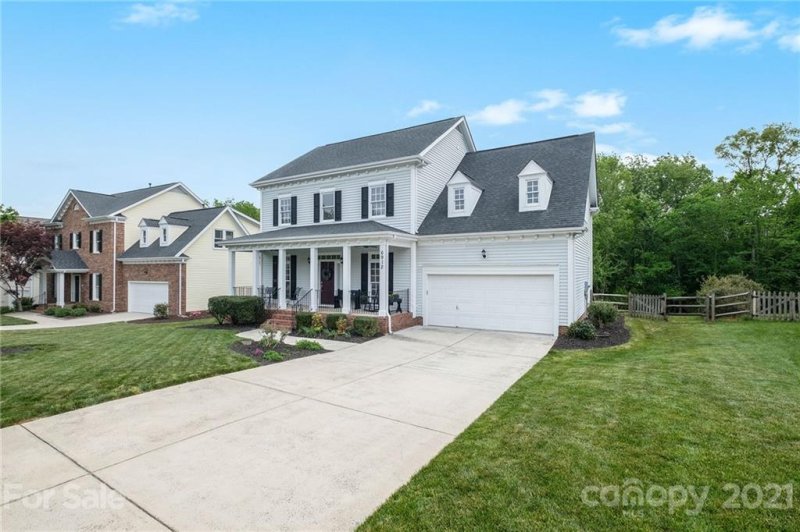 Property image 2 at 6912 Red Maple Drive, Charlotte, NC 28277