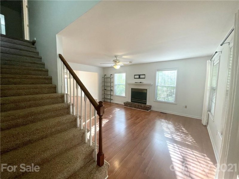 Property image 4 at 730 4th Avenue Drive, Hickory, NC 28601