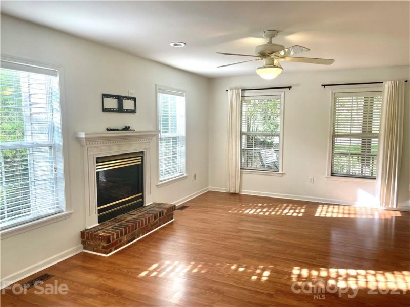 Property image 5 at 730 4th Avenue Drive, Hickory, NC 28601