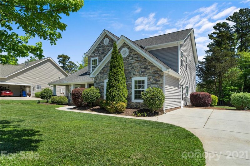 Property image 3 at 796 Seipel Drive, Denver, NC 28037