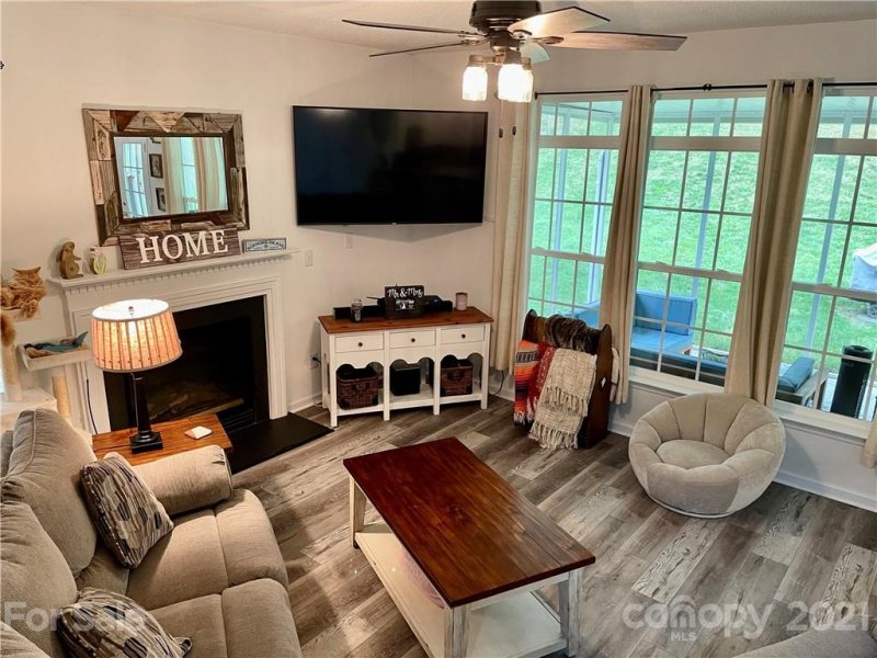 Property image 5 at 10742 Hellebore Road, Charlotte, NC 28213