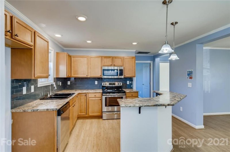 Property image 3 at 999 Stones Throw Drive, Concord, NC 28025