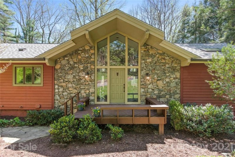 Property image 3 at 223 Robinhood Road, Asheville, NC 28804