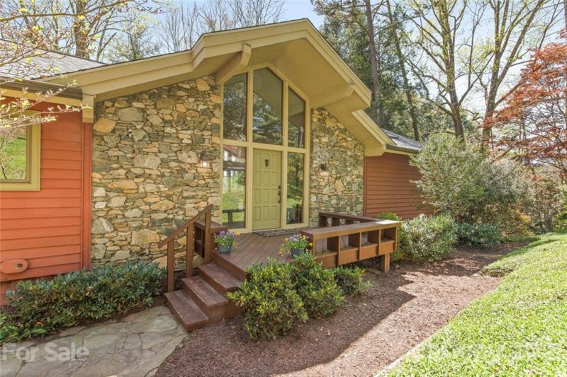 Property image 4 at 223 Robinhood Road, Asheville, NC 28804