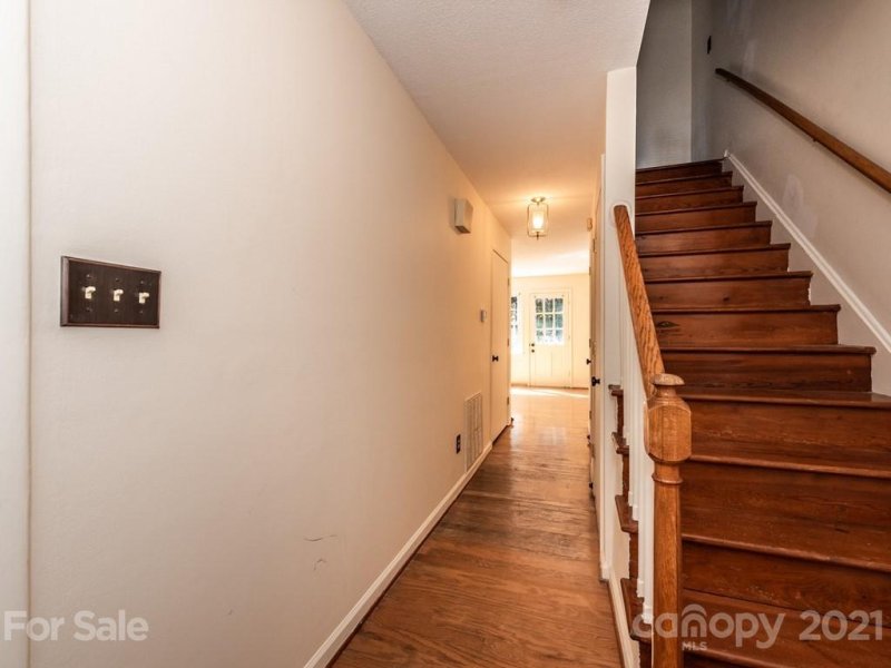 Property image 3 at 4611 Hedgemore Drive, Charlotte, NC 28209