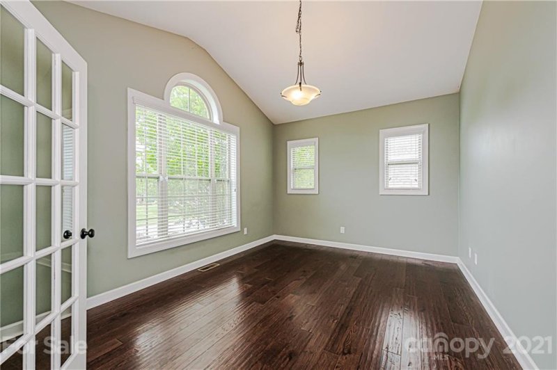 Property image 5 at 409 Five Leaf Lane, Waxhaw, NC 28173