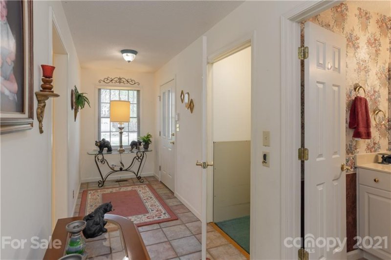 Property image 4 at 316 Benjamins Way, Hendersonville, NC 28792