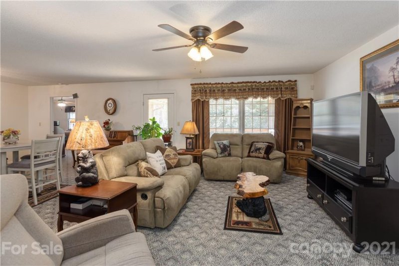 Property image 5 at 316 Benjamins Way, Hendersonville, NC 28792